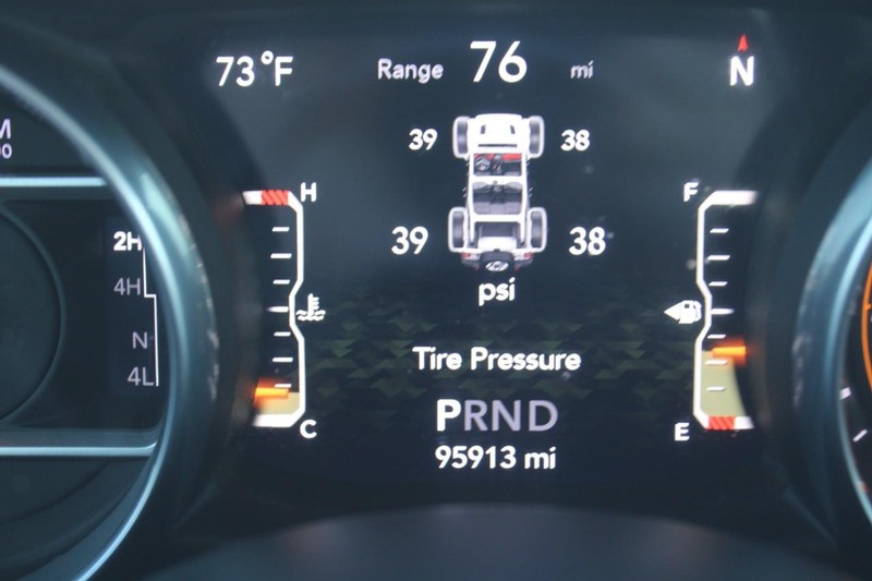 Jeep Wrangler Unlimited Vehicle Image 19