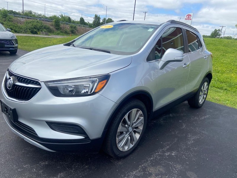 Buick Encore Vehicle Full-screen Gallery Image 03