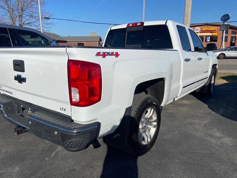 Chevrolet Silverado 1500 Vehicle Image 05