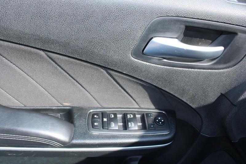 Dodge Charger Vehicle Image 09