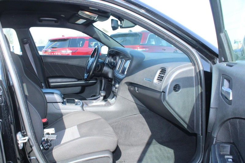 Dodge Charger Vehicle Image 11