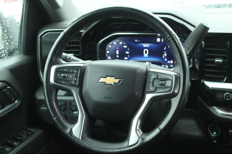 Chevrolet Silverado 1500 Vehicle Full-screen Gallery Image 14