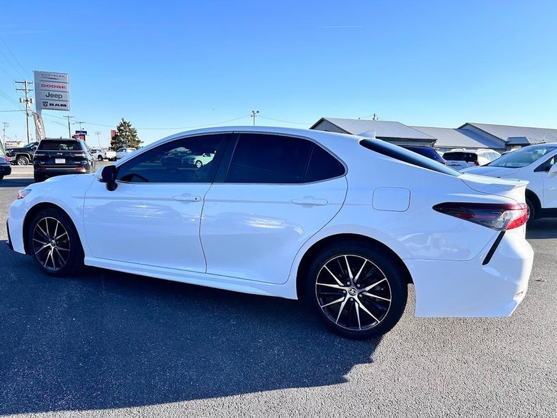 Toyota Camry Vehicle Image 04