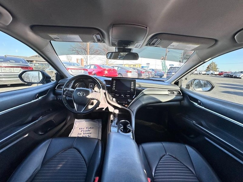 Toyota Camry Vehicle Image 08