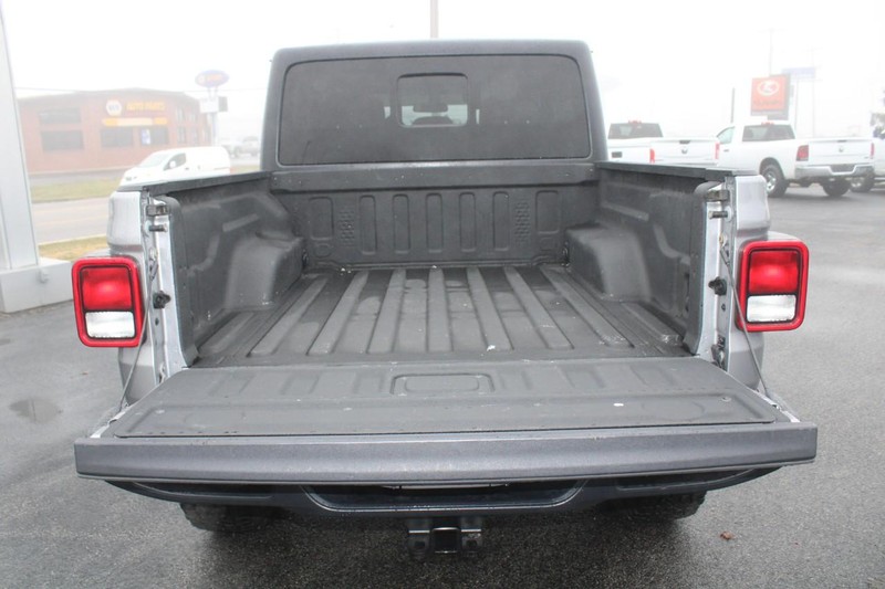 Jeep Gladiator Vehicle Image 06