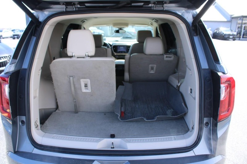 GMC Acadia Vehicle Image 06