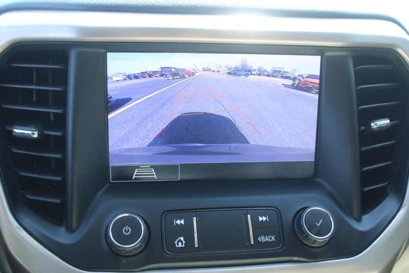 GMC Acadia Vehicle Image 20