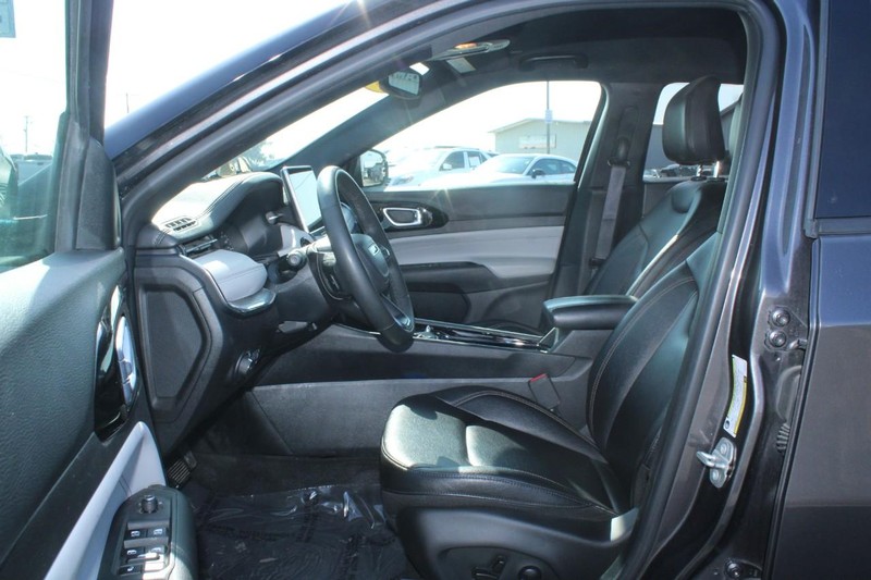 Jeep Compass Vehicle Image 08