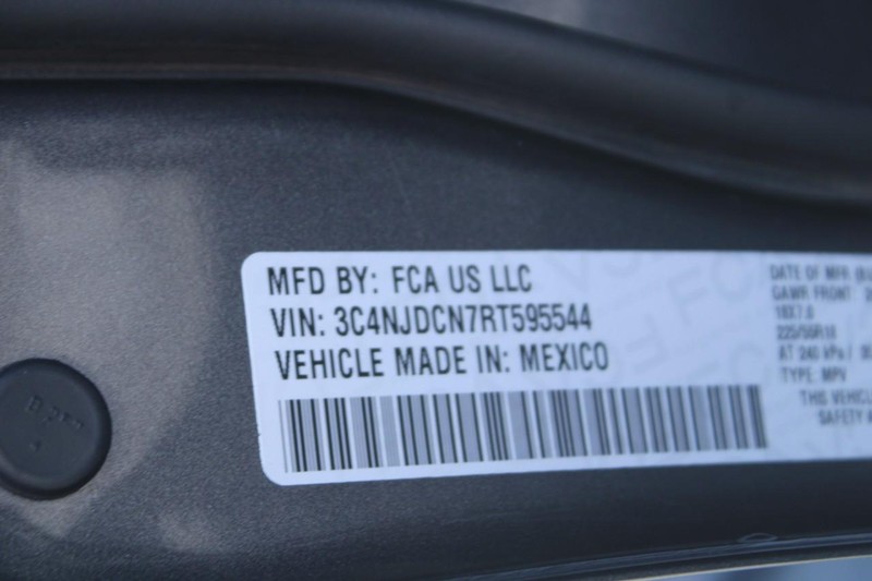 Jeep Compass Vehicle Image 17