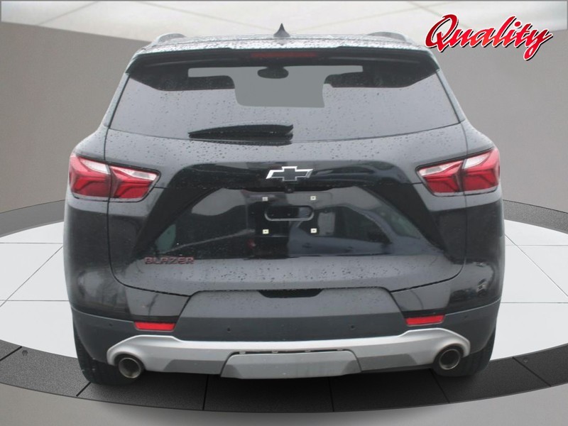 Chevrolet Blazer Vehicle Full-screen Gallery Image 04