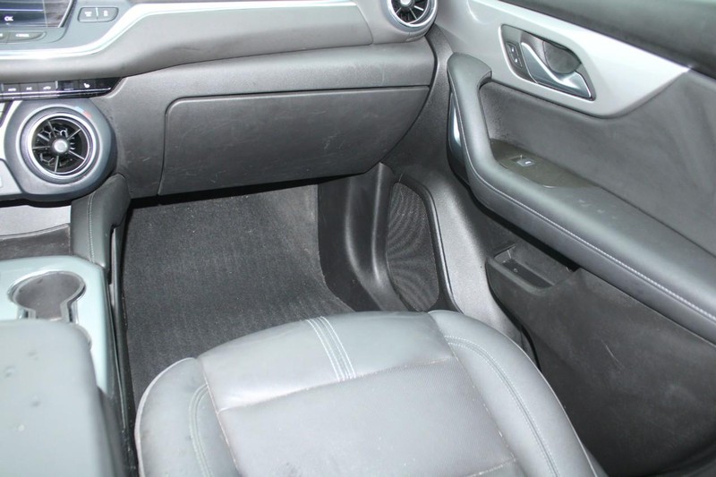 Chevrolet Blazer Vehicle Full-screen Gallery Image 16