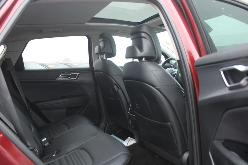 Kia Sportage Vehicle Image 12