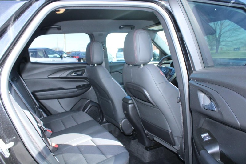 Chevrolet TrailBlazer Vehicle Full-screen Gallery Image 12
