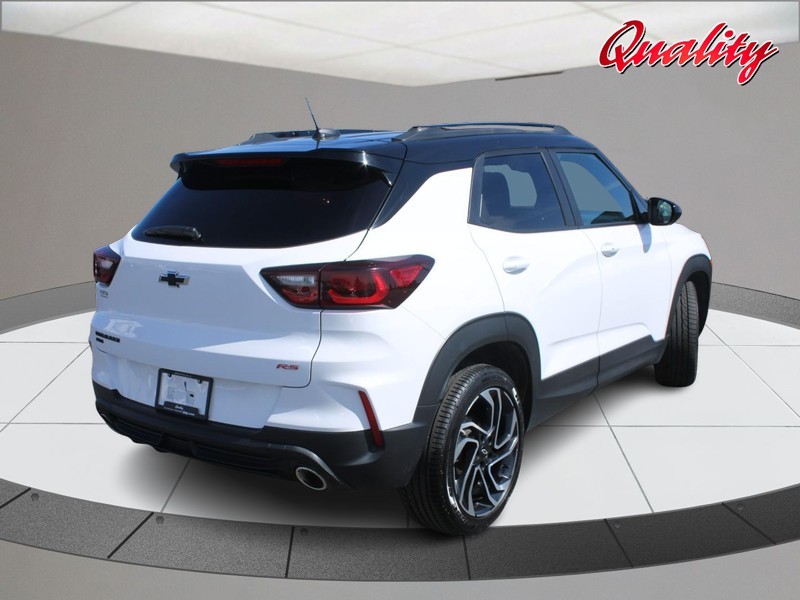 Chevrolet TrailBlazer Vehicle Full-screen Gallery Image 03