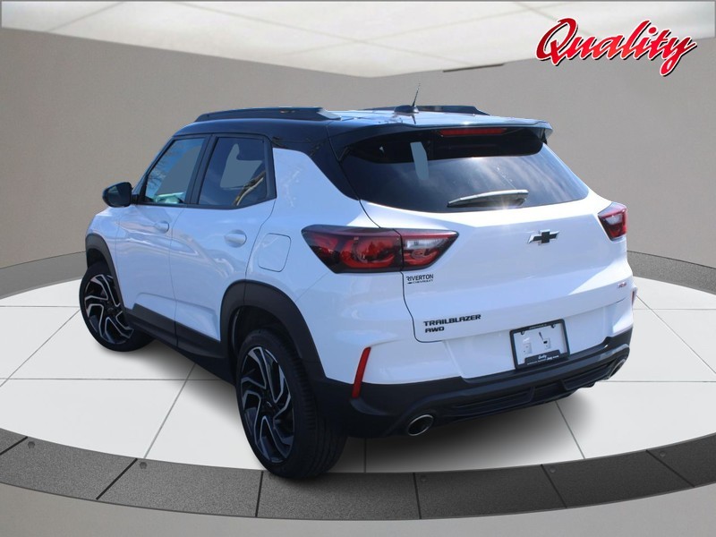 Chevrolet TrailBlazer Vehicle Full-screen Gallery Image 05