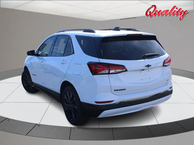 Chevrolet Equinox Vehicle Full-screen Gallery Image 05