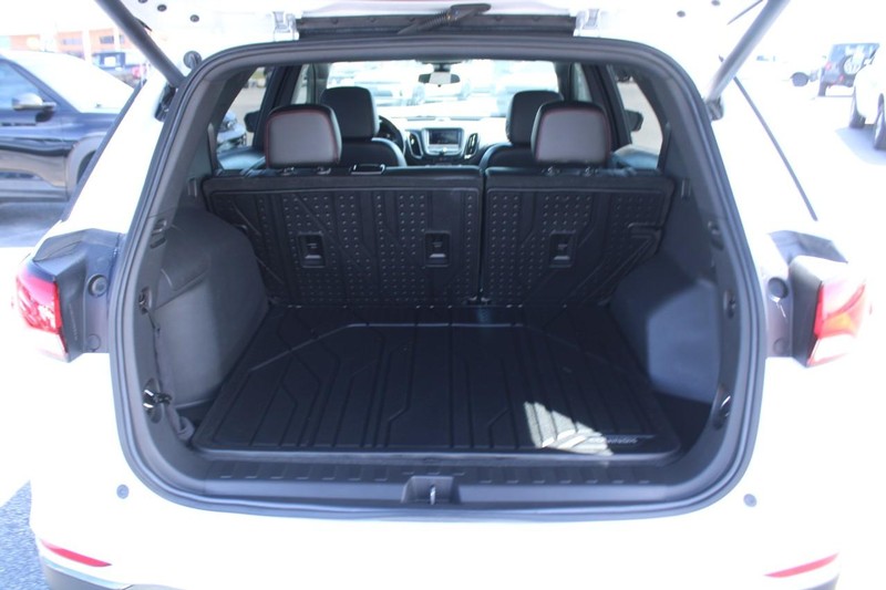 Chevrolet Equinox Vehicle Full-screen Gallery Image 06
