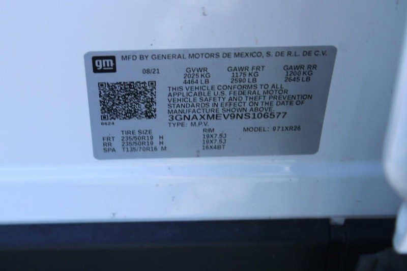 Chevrolet Equinox Vehicle Full-screen Gallery Image 17