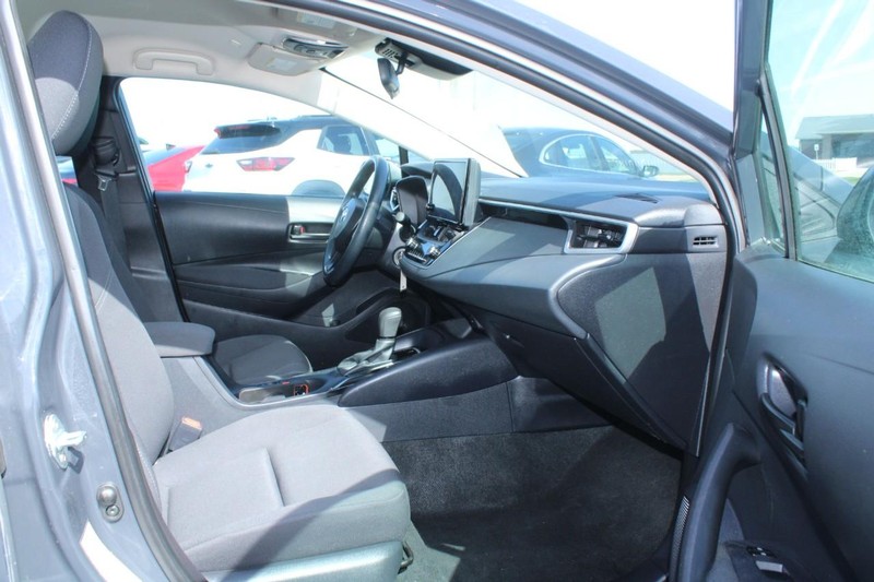 Toyota Corolla Vehicle Image 11