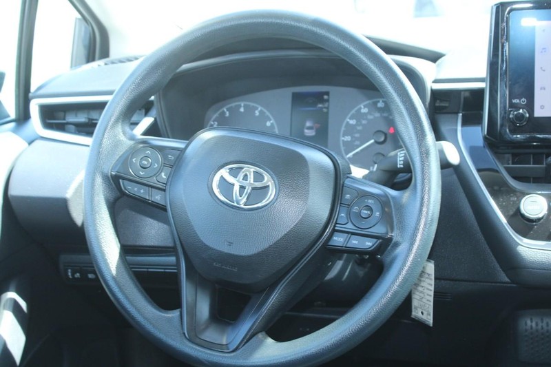 Toyota Corolla Vehicle Image 14
