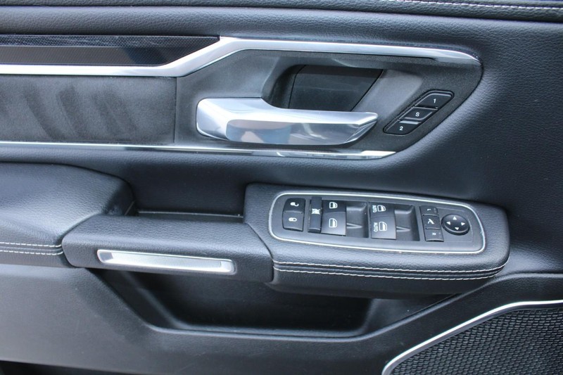 Ram 1500 Vehicle Image 09