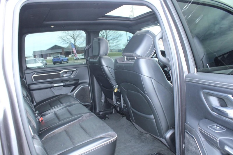 Ram 1500 Vehicle Image 12