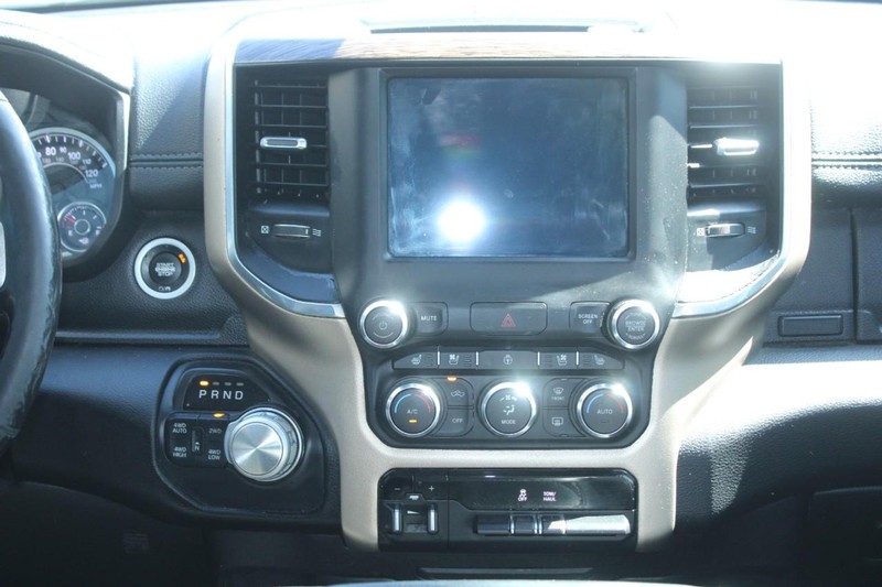 Ram 1500 Vehicle Image 15