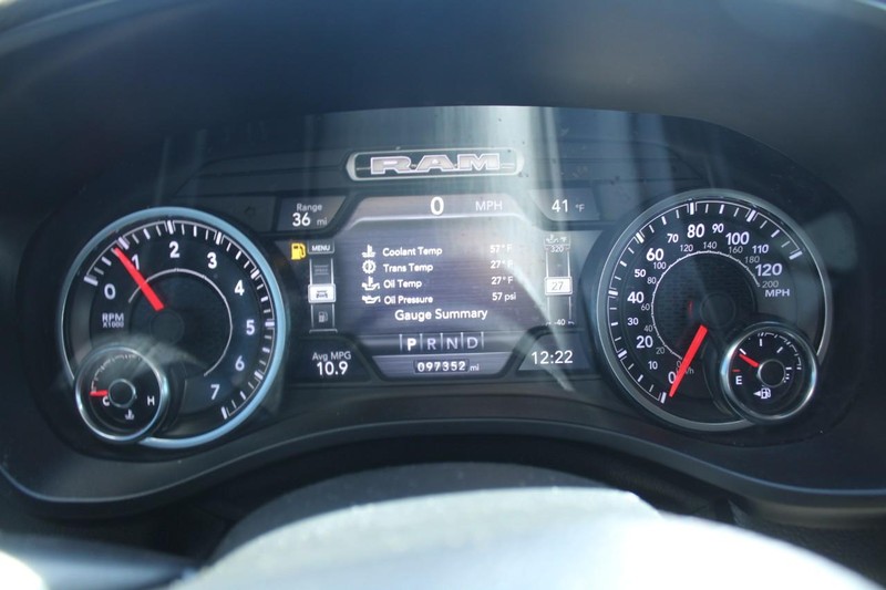 Ram 1500 Vehicle Image 18