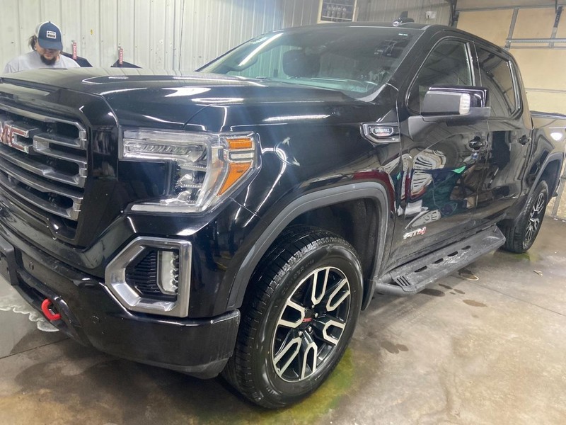 GMC Sierra 1500 Vehicle Image 03