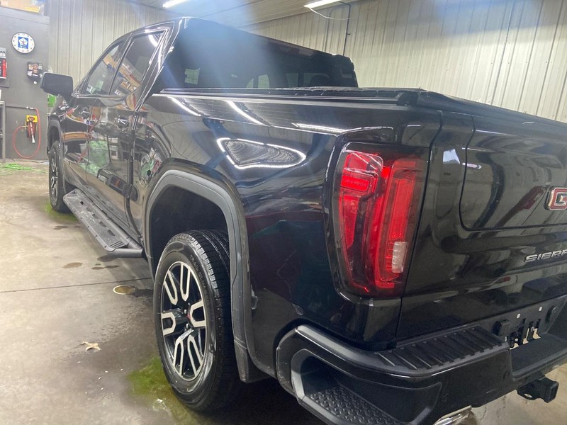GMC Sierra 1500 Vehicle Image 04