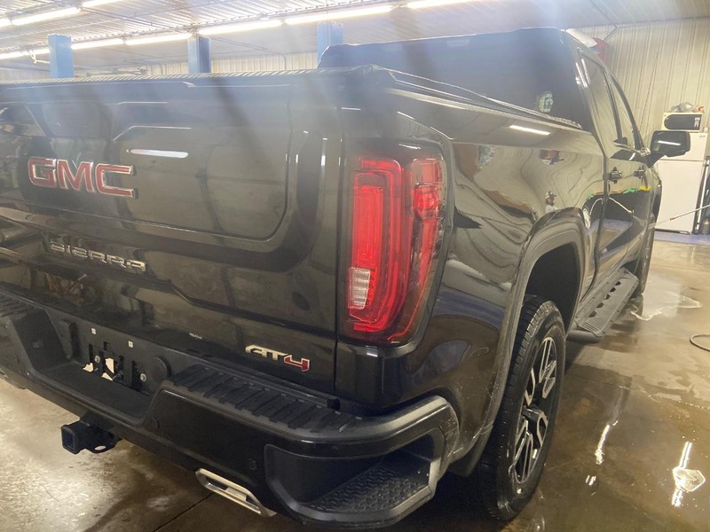 GMC Sierra 1500 Vehicle Image 05