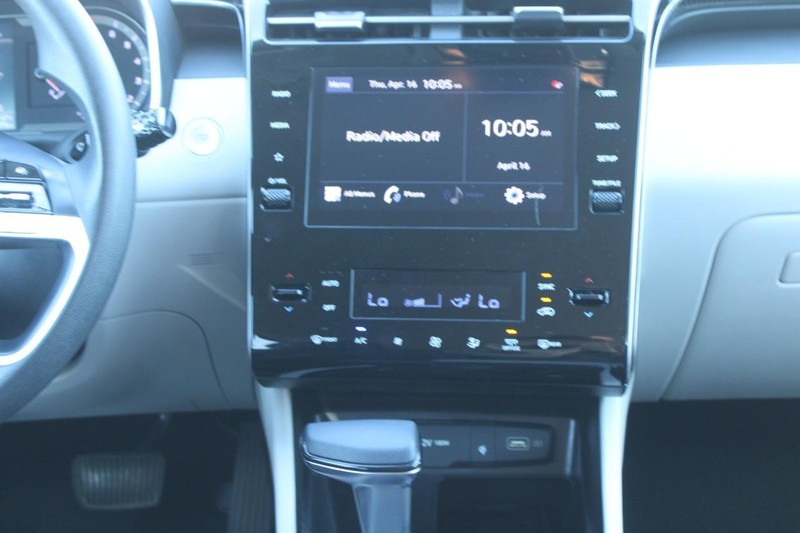Hyundai Tucson Vehicle Image 15