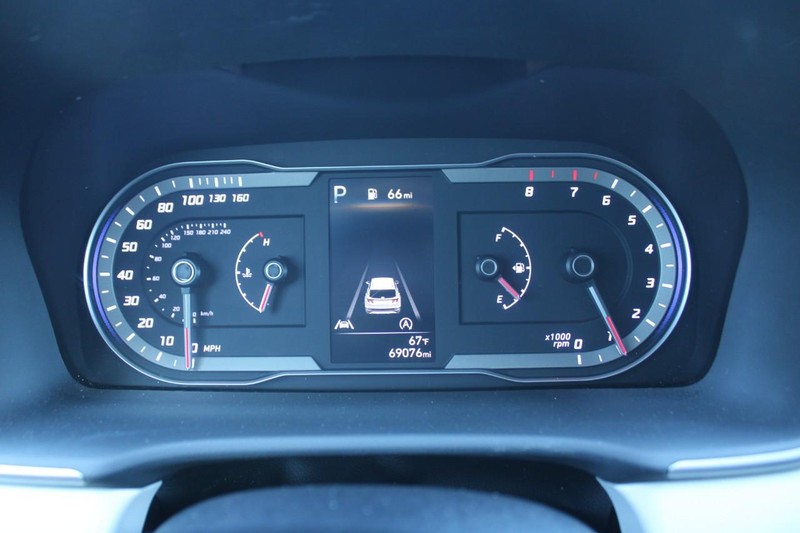 Hyundai Tucson Vehicle Image 18