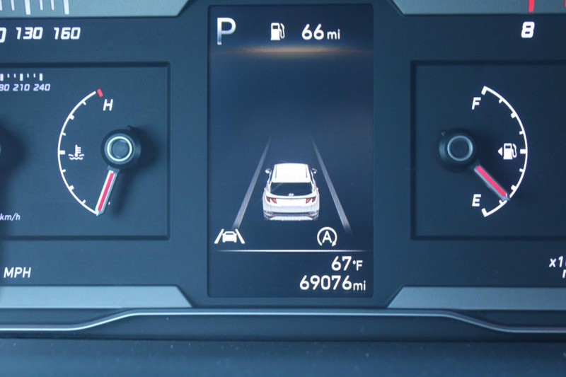 Hyundai Tucson Vehicle Image 19