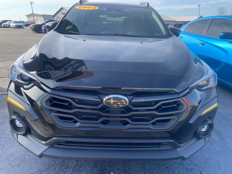 Subaru Crosstrek Vehicle Image 02