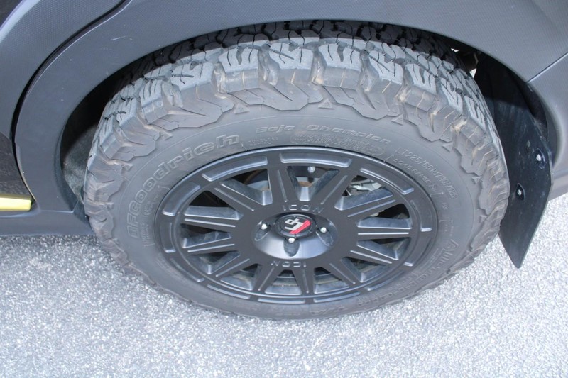 Subaru Crosstrek Vehicle Image 07
