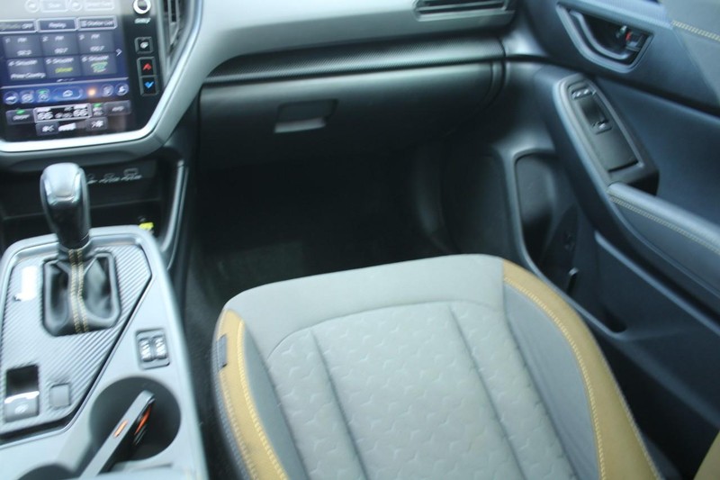 Subaru Crosstrek Vehicle Image 16