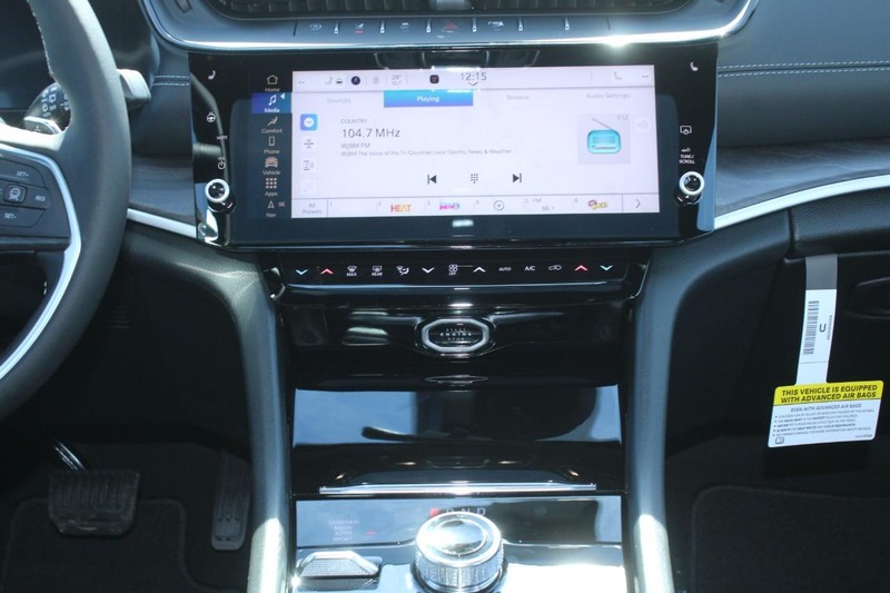 Jeep Grand Cherokee Vehicle Image 07