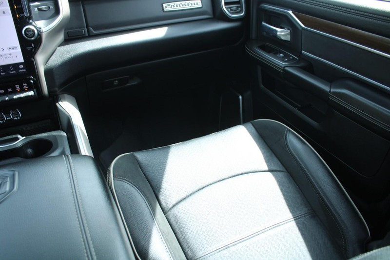 Ram 2500 Vehicle Image 16
