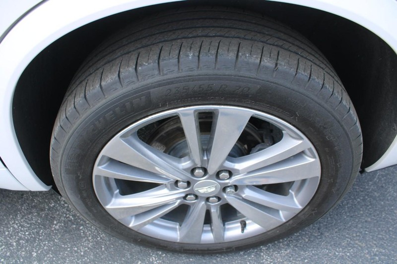 Cadillac XT6 Vehicle Full-screen Gallery Image 07