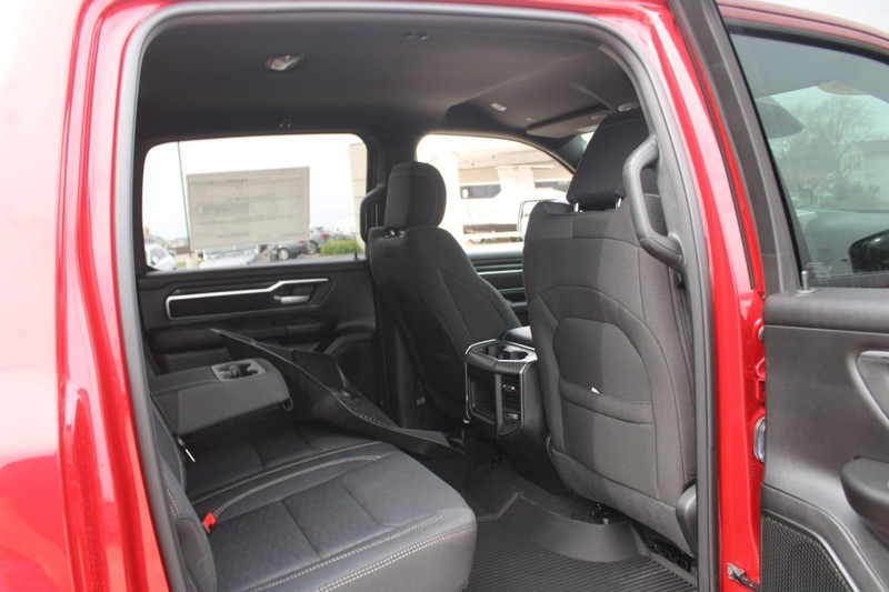 Ram 1500 Vehicle Image 04