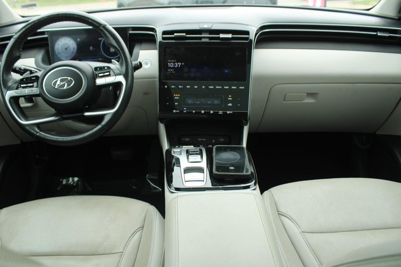 Hyundai Tucson Vehicle Image 13