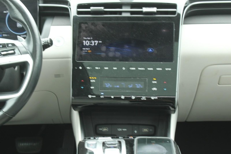 Hyundai Tucson Vehicle Image 15