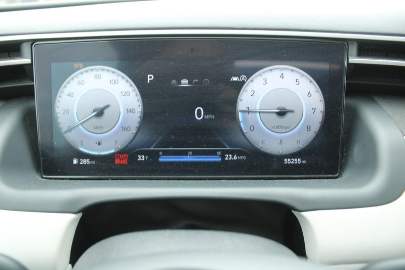 Hyundai Tucson Vehicle Image 18