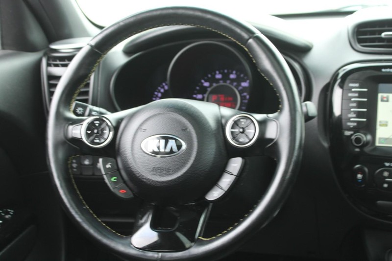 Kia Soul Vehicle Image 14