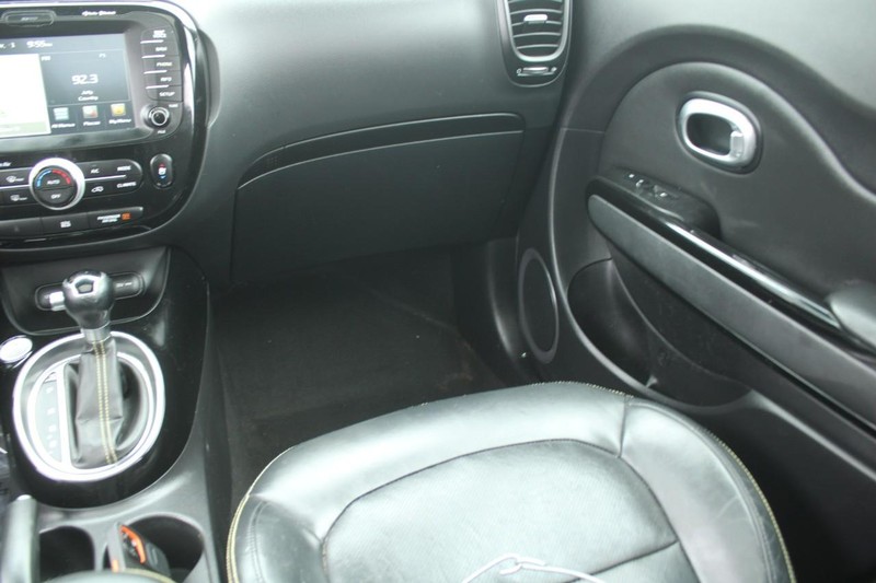 Kia Soul Vehicle Image 16