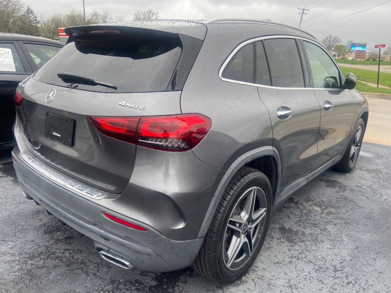 Mercedes-Benz GLA Vehicle Image 05