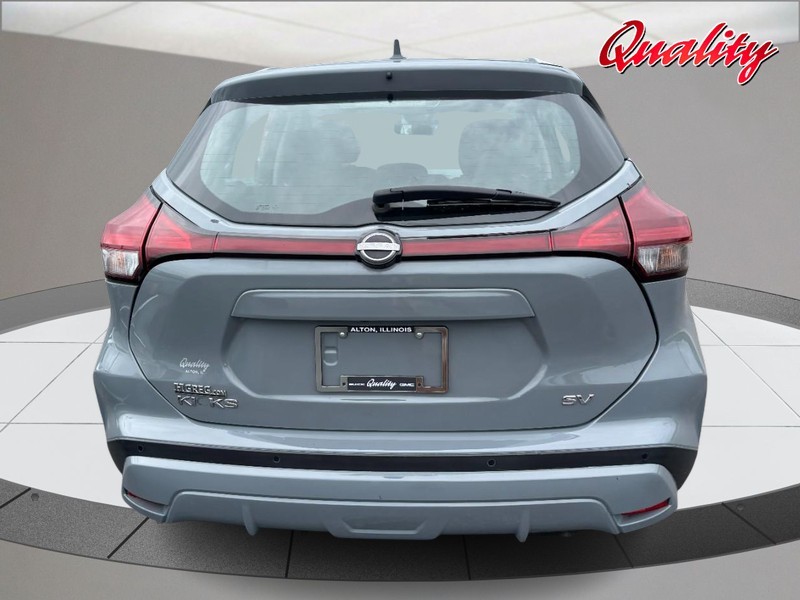 Nissan Kicks Vehicle Image 04
