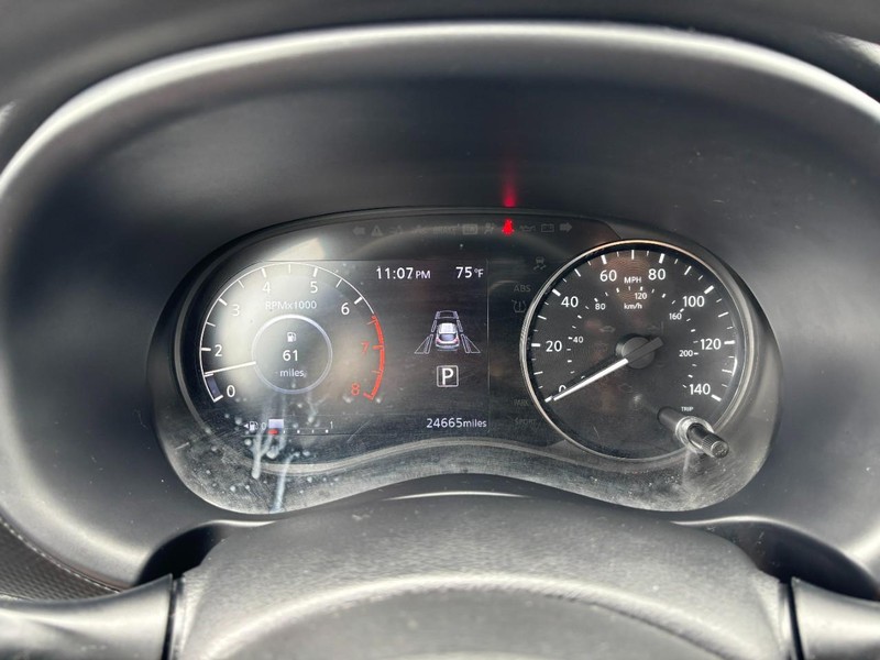 Nissan Kicks Vehicle Image 18
