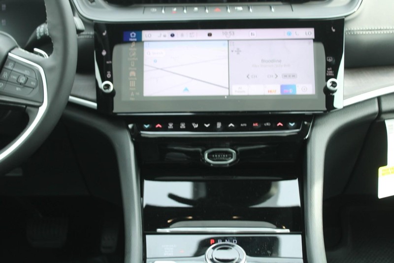 Jeep Grand Cherokee Vehicle Image 07